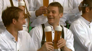 啤酒 干杯 男人 高兴