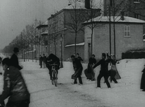 电影 滑倒 雪地 打雪仗 自行车