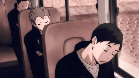 客车 睡觉 乏累