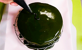 蛋糕 cake food 裱花 涂抹 奶油 绿色