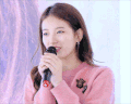 麦克风 采访 拍照 美女