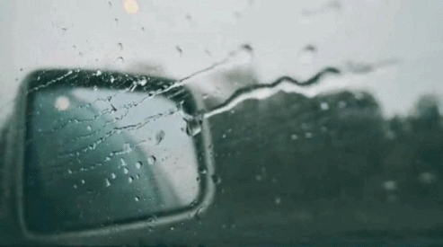 汽车 镜子 雨水 水珠