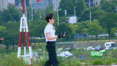 小鲜肉 帅气男神 英雄气 拍手