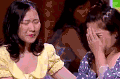 看手机 捂脸 伤心 安慰 王源
