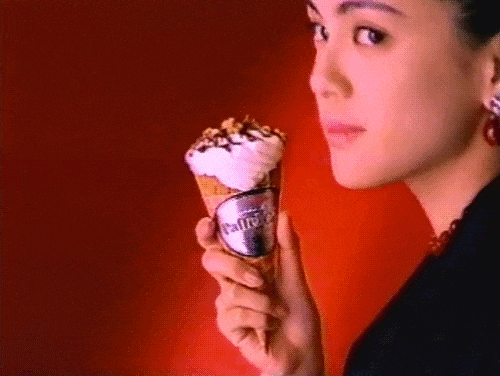 国外 广告 美女 冰淇淋 女色