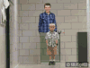 孩子 站起 男子 搞笑