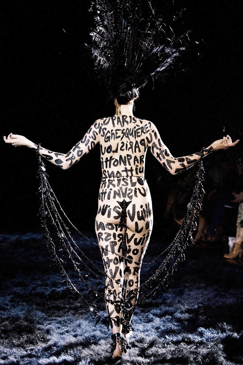 LV Louis+Vuitton 字母衣服 字母 裸体 时尚