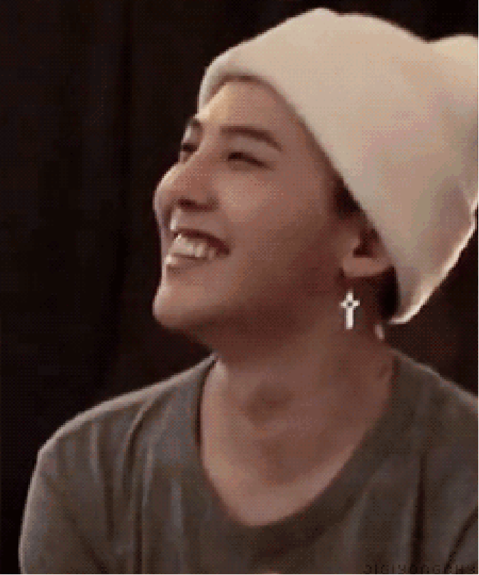 权志龙 帅气 笑容 可爱