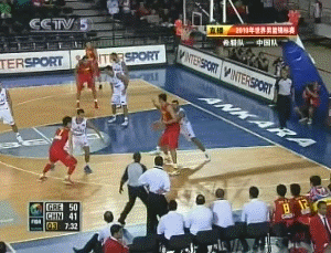 篮球比赛 中国对希腊 竞技 精彩一刻