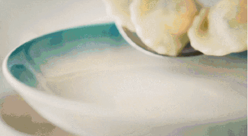 出锅 勺子 柠檬香草奶油鲜虾馄饨 烹饪 美食系列短片