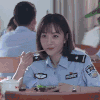 女警 短发 警察 食堂
