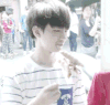 明星 吃东西 TFBOYS 王俊凯