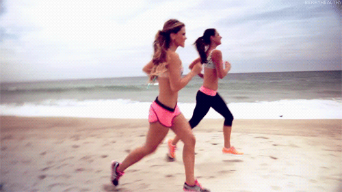 美女 跑步 沙滩 漂亮