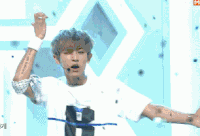 唱歌 男孩 少年 动态