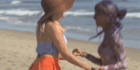 沙滩 海边 美女 拉手
