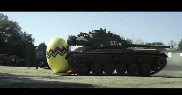坦克 鸡蛋 碾压 喷射