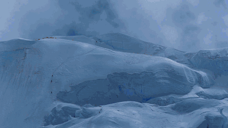 喜马拉雅冰川 流水 雪地 阳光