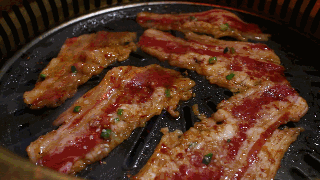 烤肉 腌渍 翻动 诱人 美食 韩式