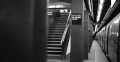 光影 黑白 地铁 楼梯