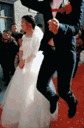 跳跃 婚纱 结婚 红地毯