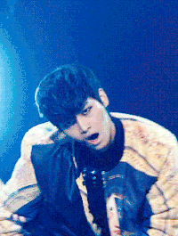VIXX 车学沇 N 摸脸 男神