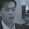 不开心 警察 偷看 搞笑