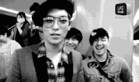 bigbang  美男  呵呵   高兴