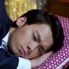 李易峰 躺着 皱眉 生气