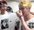 exo 开心 伤心 微笑