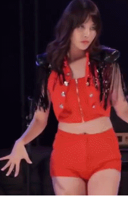 美女 红衣 跳舞 性感