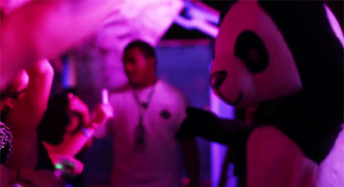 酒吧 人群 熊猫 跳舞