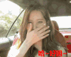 美女 打哈欠 坐车 困了