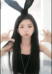 美女 性感 嘟嘴 可爱
