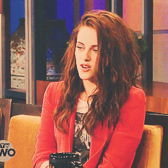 美女 红色 可爱 长发