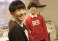 王俊凯 可笑  大笑 高兴