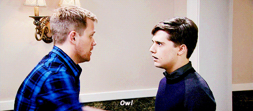 欧美 帅哥 惊讶