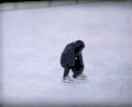 冰 黑猩猩 溜冰鞋 后空翻