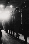 T台 runway 光 男模
