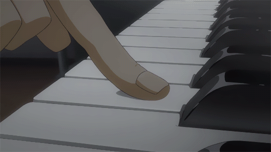 钢琴 手指 弹奏 发光