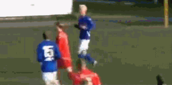 足球 庆祝 冰岛 摔倒