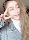 长发美女 网红 直播 可爱