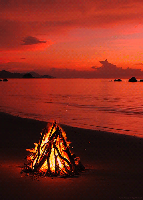 篝火 海滩 海边 夕阳