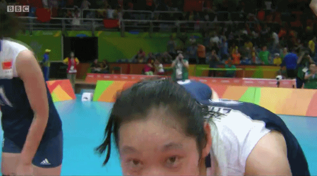 奥运会 里约奥运会 女排 中国 巴西 赛场瞬间 朱婷 招手 庆祝