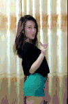 美女 身材 伸出手指 甩头发