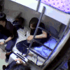 男子 宿舍 脚臭 闻鞋
