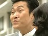 大叔 撅嘴 注视 抬头纹