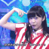 美女 条纹衣服 卖萌跳舞