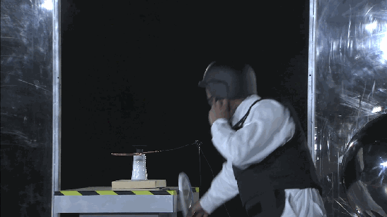 男子 表演 主持人