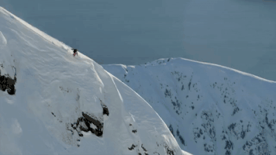 滑雪山图片_滑雪山动态图_滑雪山表情包gif动图下载_soogif