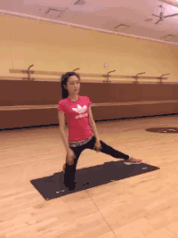长发美女 做运动瑜伽 高马尾